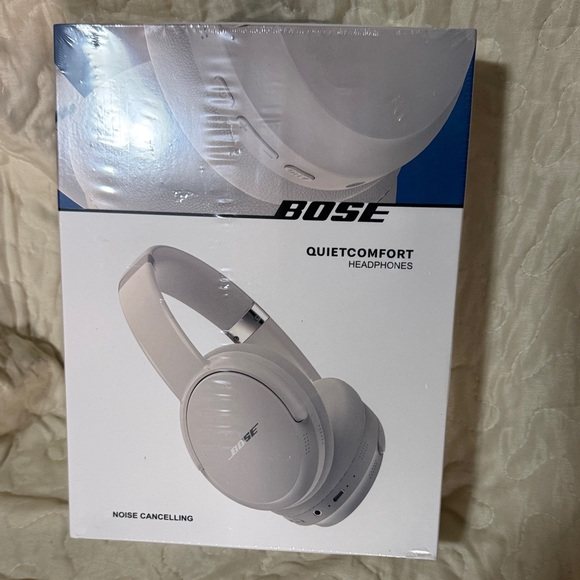 Bose Other - Bose QuietComfort Headphones - Sleek White